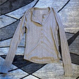 AMERICAN EAGLE LONG SLEEVE HENLEY T-SHIRT